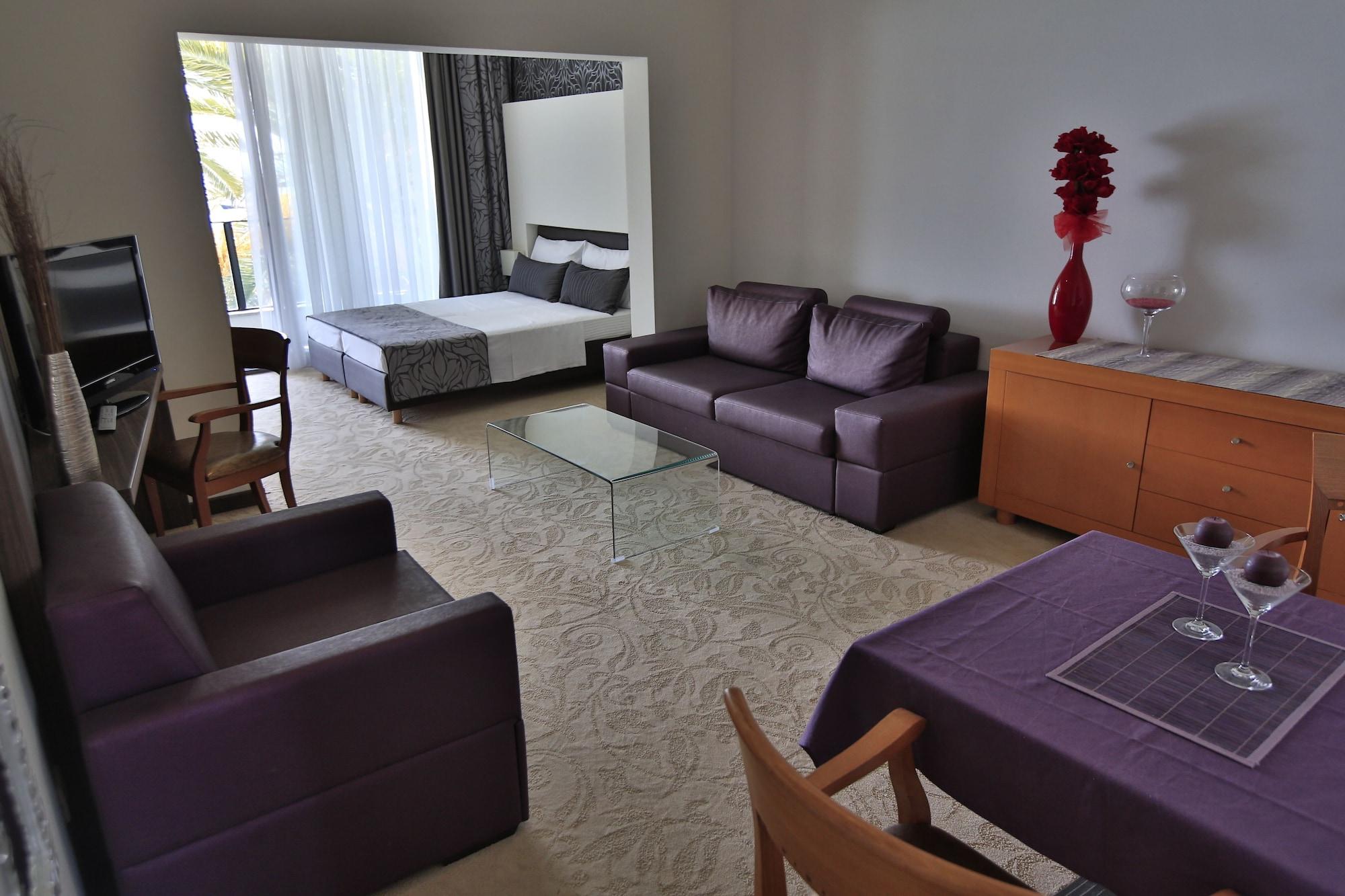 Beach Hotel Split Podstrana Dış mekan fotoğraf