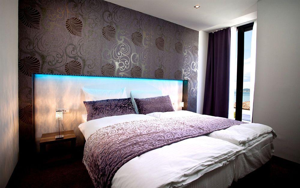 Beach Hotel Split Podstrana Dış mekan fotoğraf