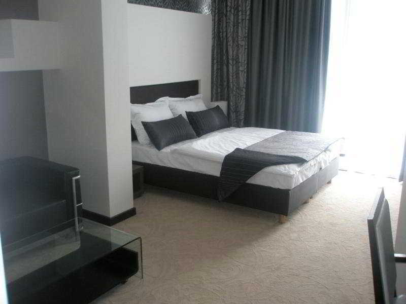 Beach Hotel Split Podstrana Dış mekan fotoğraf