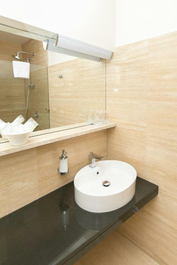 Beach Hotel Split Podstrana Dış mekan fotoğraf