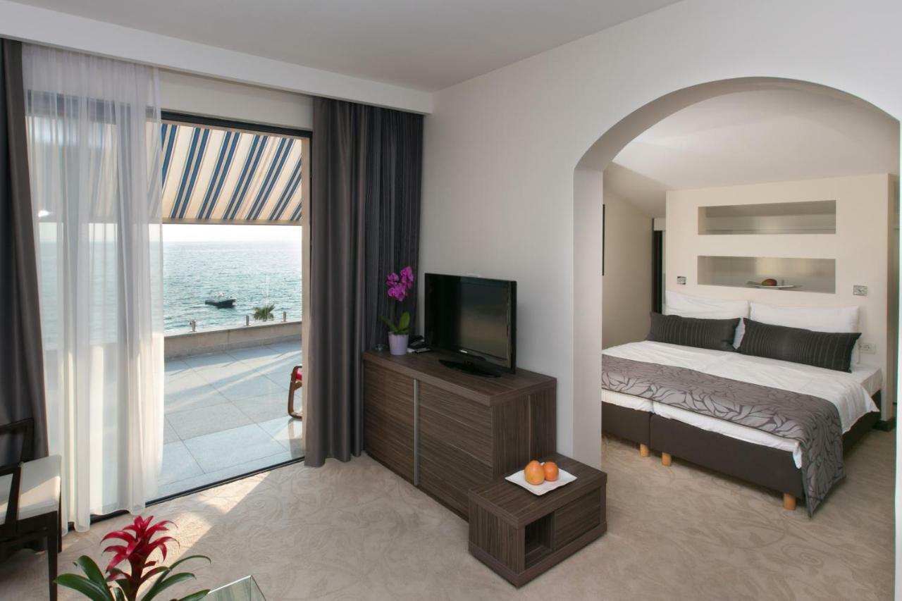 Beach Hotel Split Podstrana Dış mekan fotoğraf